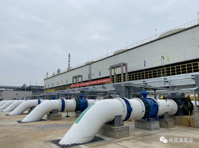 現場循環(huán)水泵設備照片